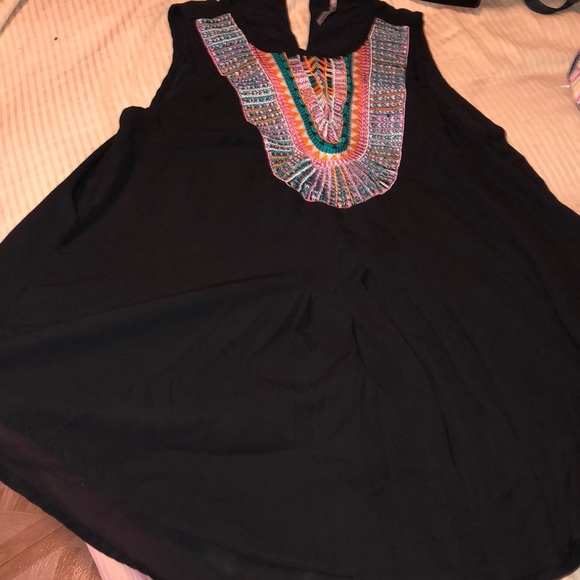 Aztec Tank - Picture 3 of 3